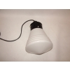 Lampa w stylu Bauhaus – widok z boku