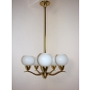 Lampa sufitowa Art Deco – detal z ramionami