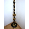 Lampa retro z białym kloszem w stylu Mid Century