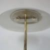 Lampa stołowa retro z szerokim szklanym kloszem
