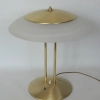 Oryginalna lampa Modern z metalu mosiądzowanego