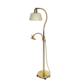 elegancki salon z mosiądzowaną lampą podłogową lata 70