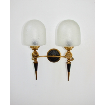 Podwójny kinkiet z mlecznymi kloszami