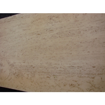 Blat z naturalnego trawertynu – detal struktury