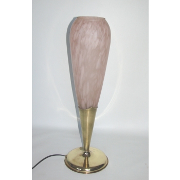 Lampa modernistyczna z marmurkowym szklanym kloszem