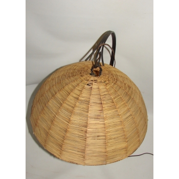 Detal wiklinowego abażuru kinkietu Modern z lat 60.