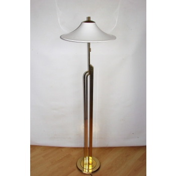 Lampa Art Deco – zbliżenie na klosz z lat 60.