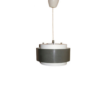 Lampa wisząca Saturn proj. Jo Hammerborg – aluminiowa forma o pierścieniowym kształcie, styl Mid-Century.