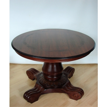 Stół Georg Kofoeds Etabl w aranżacji wnętrza retro z krzesłami w stylu mid-century.