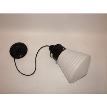 Lampa wisząca Bauhaus z lat 70. – widok ogólny