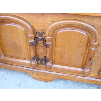 ręcznie kute zawiasy komoda,