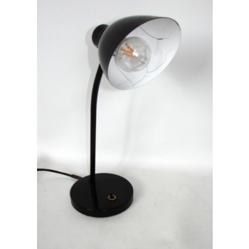 Lampa A. Marciniak – w aranżacji biurka