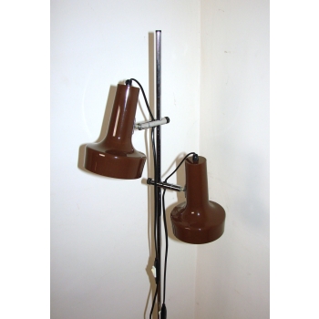 Podłogowa lampa retro – dwa klosze