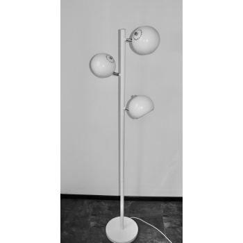 Minimalistyczna lampa retro z regulowanymi kloszami
