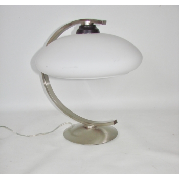 Nowoczesna lampa stołowa retro – szczegóły konstrukcji