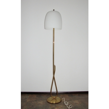 Mid Century lampa podłogowa z mosiężną podstawą i białym kloszem