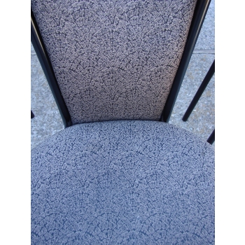 Zestaw krzeseł modernistycznych – siedzisko i konstrukcja