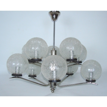 Żyrandol sufitowy retro ujęcie frontalne