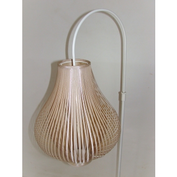 Minimalistyczna lampa stojąca vintage