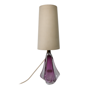 Lampka Val Saint Lambert z lat 50 – widok z przodu