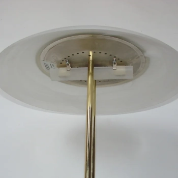 Lampa stołowa retro z szerokim szklanym kloszem